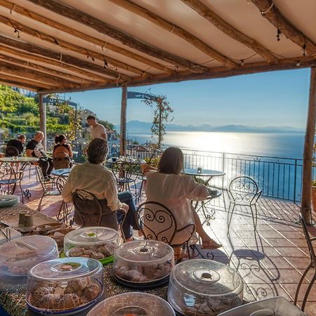 Villa Pino Furore Luaran gambar