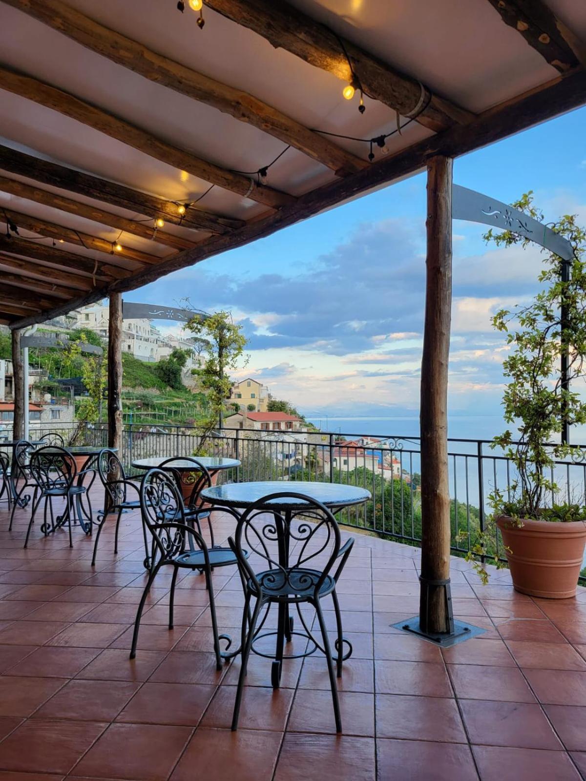 Villa Pino Furore Luaran gambar