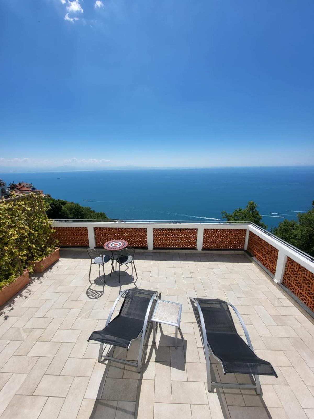 Villa Pino Furore Luaran gambar