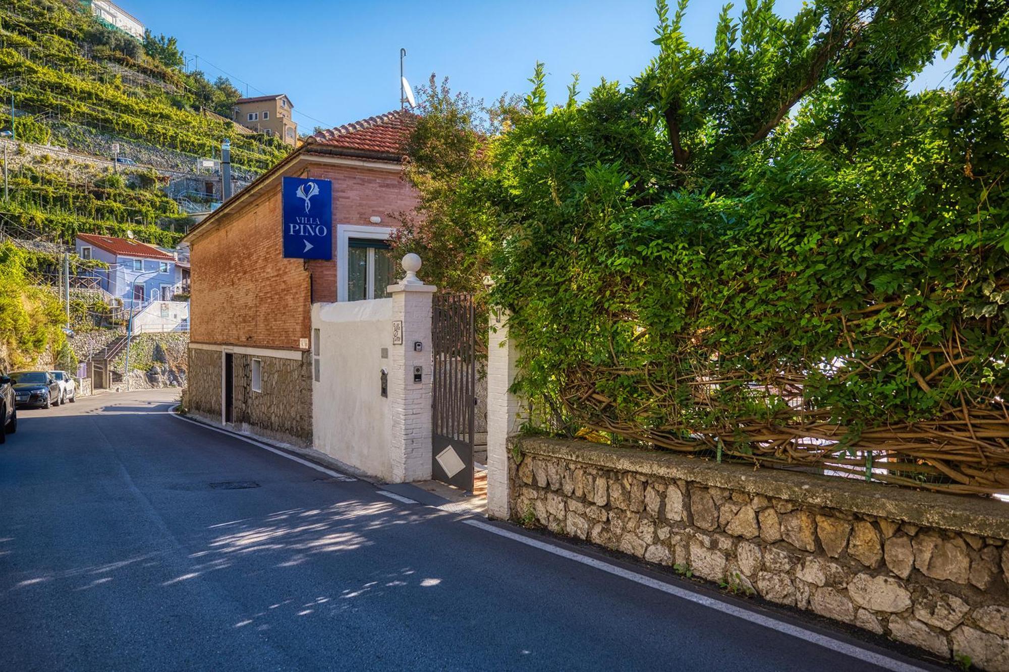 Villa Pino Furore Luaran gambar